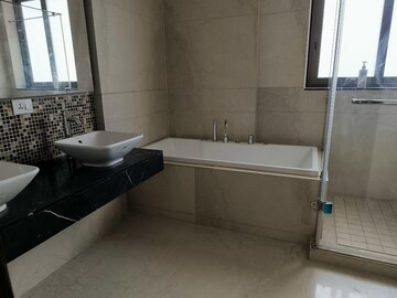 Attached Bathroom in 3.5 BHK Apartment at M3M Golf Estate, Sector 65 – for Rent