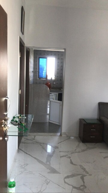 Room in 2 BHK Apartment at Bandra West – for Rent