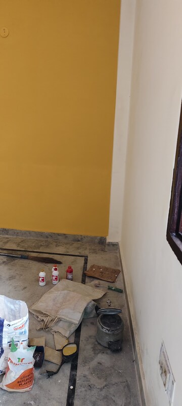 1 RK Apartment For Rent in Sant Nagar