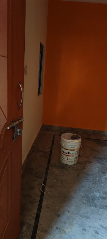 Furnished Amenities in 1 RK Apartment at Sant Nagar – for Rent