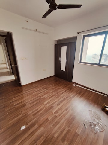 Room in 2 BHK Apartment at Lodha Palava City, Dombivli East – for Rent