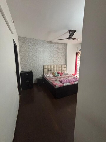 Furnished Amenities in 3 BHK Apartment at ABA Ivy County, Sector 75 – for Rent