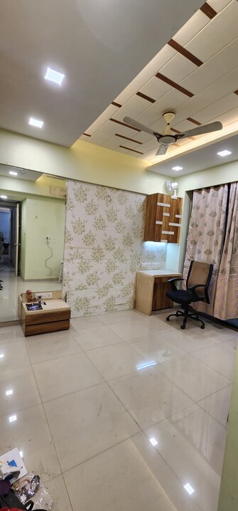 2 BHK Apartment For Rent in Viviana Mall Eastern Express Highway Thane  8002414