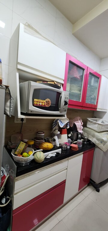 Master Bedroom in 2 BHK Apartment at Viviana Mall, Eastern Express Highway – for Rent