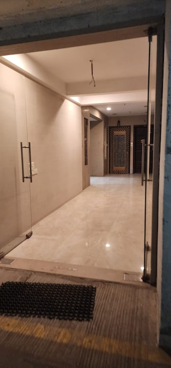 2 BHK Apartment For Rent in Viviana Mall Eastern Express Highway Thane  8002414