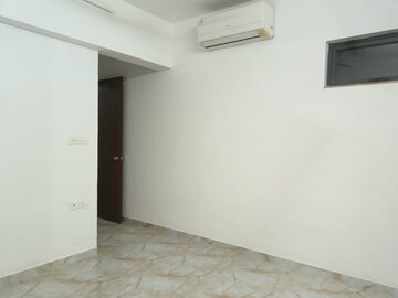 Room in 2 BHK Apartment at Lodha Palava City, Dombivli East – for Rent