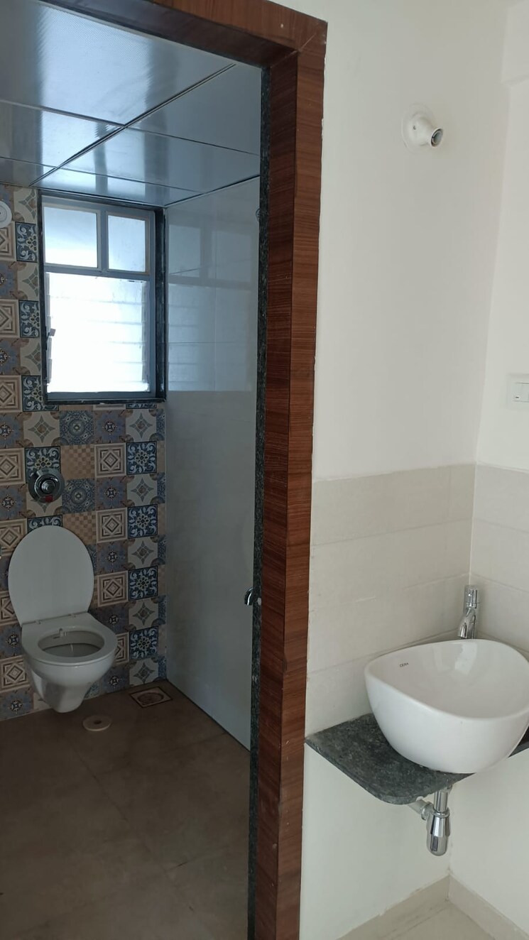 Bathroom, saheel-itrend-life-3 2 Bedroom 750 Sq.Ft. Apartment In Wakad Pune 8002416