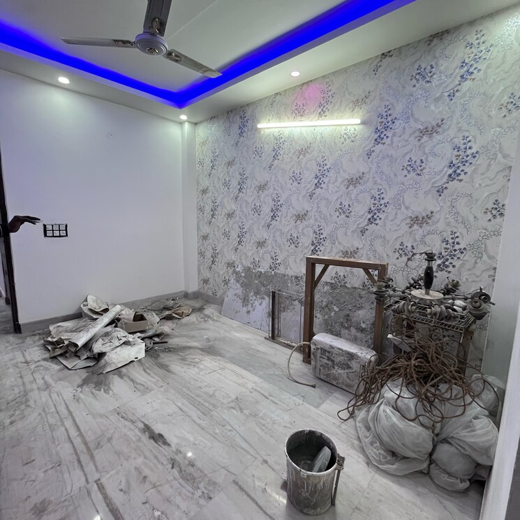 Bathroom, khirki extension 3 Bedroom 105 Sq.Yd. Builder Floor In Khirki Extension Delhi 8002450