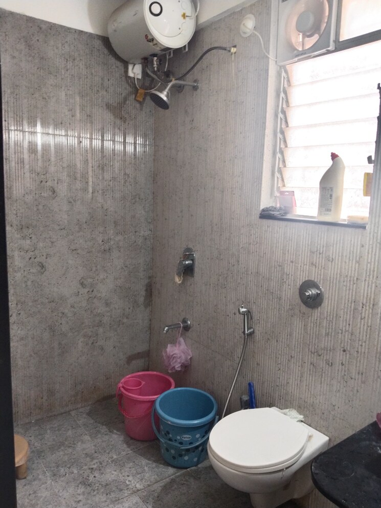 Bathroom, iparmar-state-bank-nagar 2 Bedroom 850 Sq.Ft. Apartment In Pashan Pune 8002472