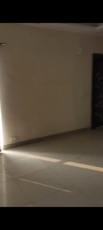 Master Bedroom in 3 BHK Apartment at Panchsheel Greens, Sector 16 Greater Noida – for Rent