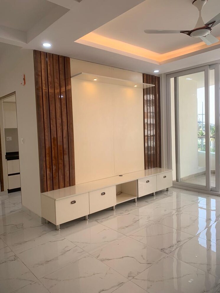 Room, mantri-lithos 3 Bedroom 1920 Sq.Ft. Apartment In Thanisandra Bangalore 8002373