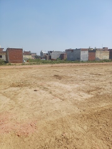  Plot For Sale in Bhopani Village