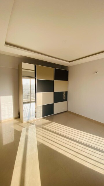 Room in 2 BHK Apartment at Sobha Royal Pavilion, Sarjapur Road – for Rent