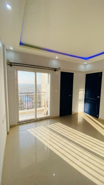 Room in 2 BHK Apartment at Sobha Royal Pavilion, Sarjapur Road – for Rent