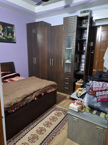 Bedroom in 2 BHK Builder Floor at Sector 45 – for Rent