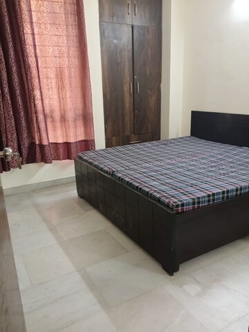 Bedroom in 2 BHK Builder Floor at Sector 45 – for Rent