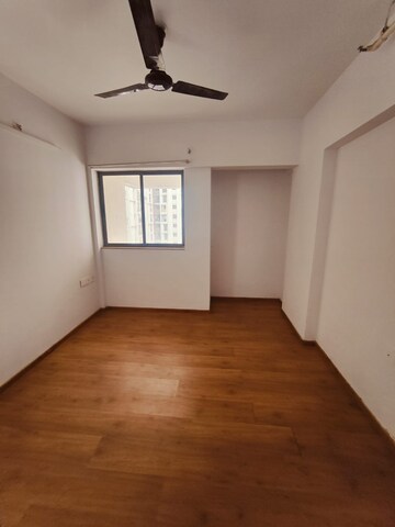 Room in 2 BHK Apartment at Lodha Palava City, Dombivli East – for Rent