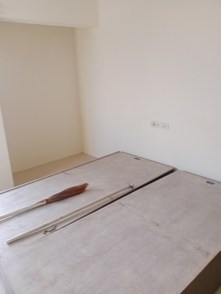 Room, dosti-vihar 2 Bedroom 837 Sq.Ft. Apartment In Samata Nagar Thane 8002716