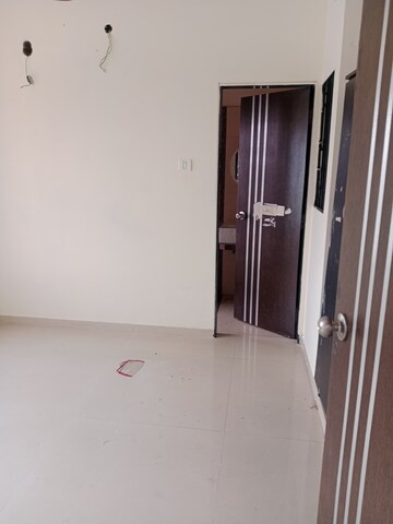 Master Bedroom in 2 BHK Apartment at Dosti Vihar, Samata Nagar – for Sale