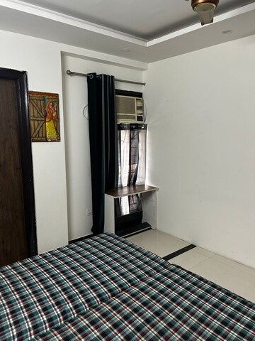 Bedroom in Studio Builder Floor at Sector 45 – for Rent