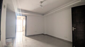Room in 2 BHK Builder Floor at Saket – for Rent