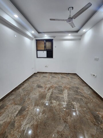 Room in 2 BHK Builder Floor at Saurabh Niwas, Sector 40 – for Rent