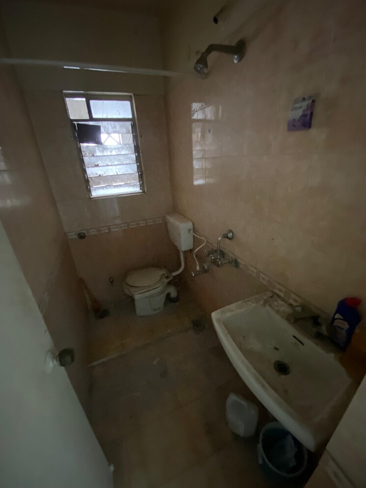 Attached Bathroom, ike-no-midori 1 Bedroom 750 Sq.Ft. Apartment In Bavdhan Pune 8002826