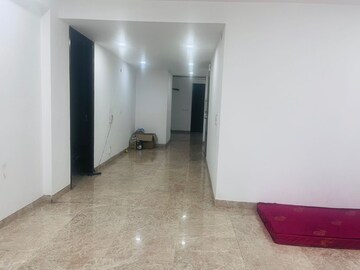 Master Bedroom in 3 BHK Builder Floor at RWA Residential Society Sector 46, Sector 46 – for Rent