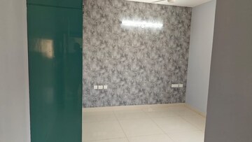 Room in 3 BHK Apartment at Prestige Tranquil, Kokapet – for Rent