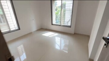 Room in 2 BHK Apartment at Gokhale Sashi Madhav, Bavdhan – for Rent