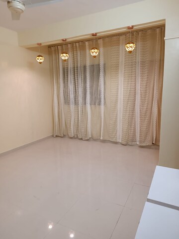 Room in 2 BHK Apartment at Gokhale Sashi Madhav, Bavdhan – for Rent
