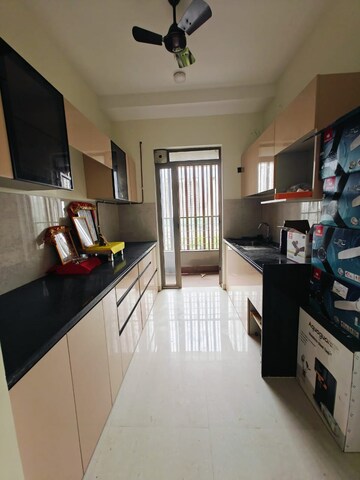 Kitchen in 2 BHK Apartment at Kalpataru Paramount, Kapur Bawdi – for Rent