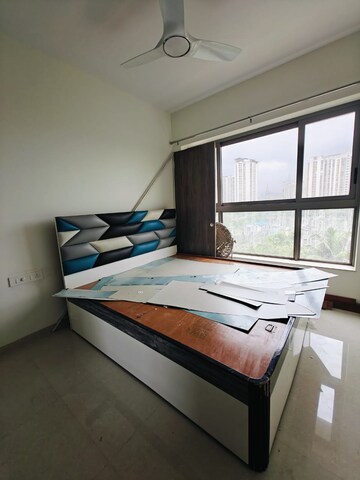 Bedroom in 2 BHK Apartment at Kalpataru Paramount, Kapur Bawdi – for Rent