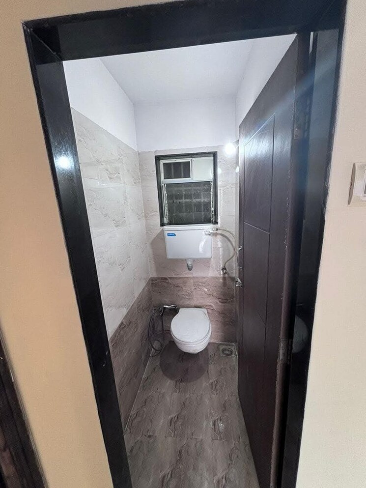Bathroom, royce-paradise 1 Bedroom 630 Sq.Ft. Apartment In Kalyan West Thane 8002941