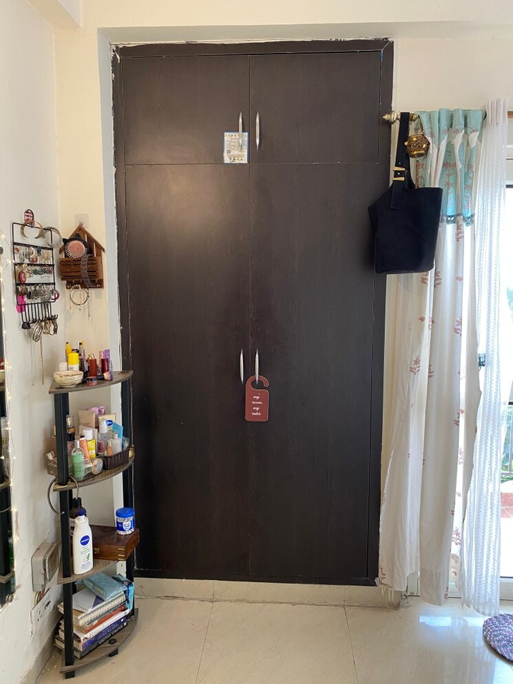 Master Bedroom, gardenia-golf-city 3 Bedroom 1550 Sq.Ft. Apartment In Sector 75 Noida 8002938