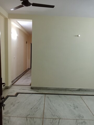 Room in 2 BHK Builder Floor at Safdarjang Enclave – for Rent