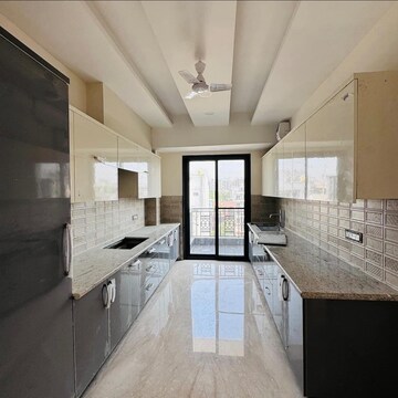 Kitchen in 3 BHK Builder Floor at Sector 57 – for Rent