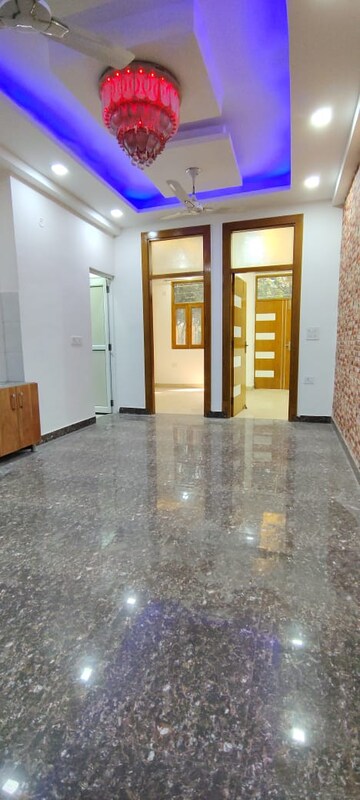 Room in 3 BHK Builder Floor at Vasundhara Sector 1 – for Sale