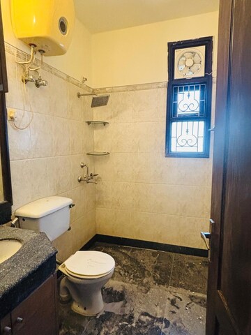 Bathroom in 4 BHK Villa at Sector 23 – for Rent