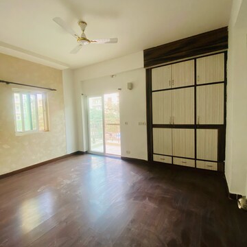 3 BHK Apartment For Rent in Mahagun Moderne, Sector 78