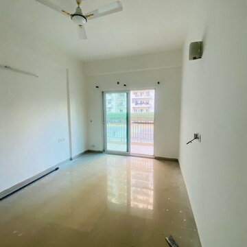 Building Lobby in 3 BHK Apartment at Mahagun Moderne, Sector 78 – for Rent