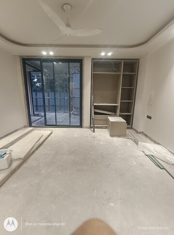 Master Bedroom in 3.5 BHK Builder Floor at Sarvapriya Vihar – for Sale
