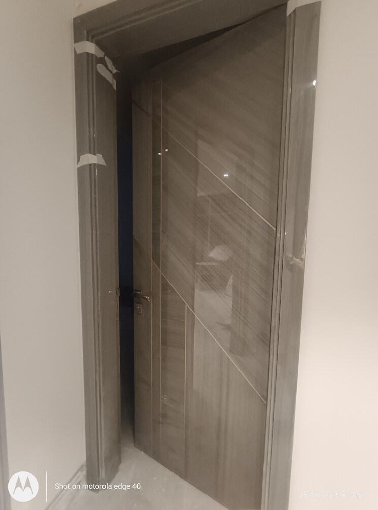 Bedroom, sarvapriya vihar 3.5 Bedroom 233 Sq.Yd. Builder Floor In Sarvapriya Vihar Delhi 8003009