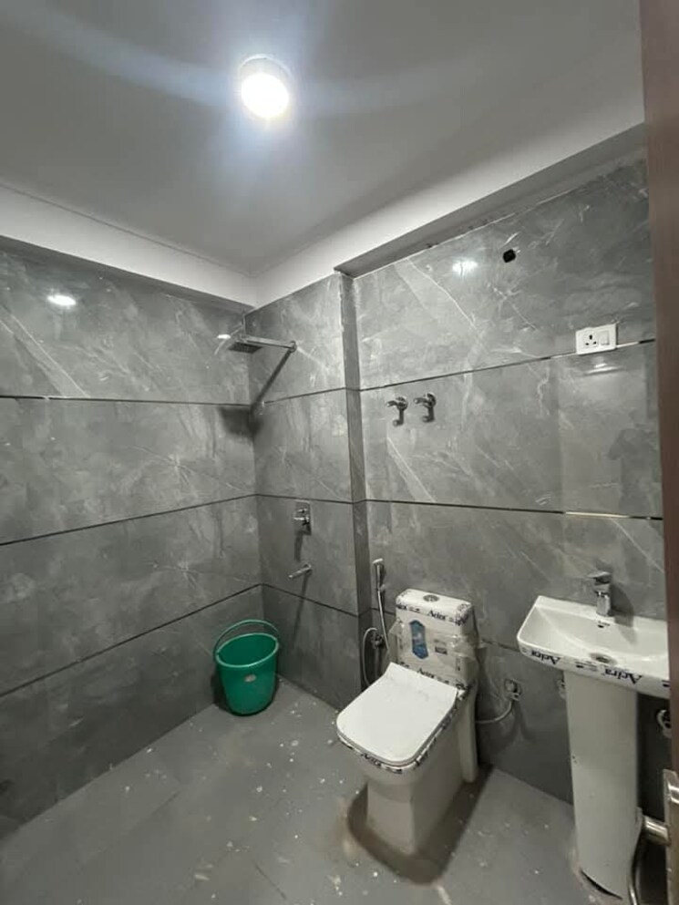 undefined, panchsheel park 5 Bedroom 550 Sq.Yd. Builder Floor In Panchsheel Park Delhi 8003055