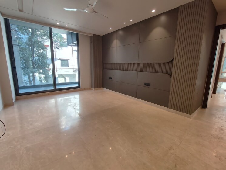 Room, emaar-palm-gardens 3 Bedroom 1900 Sq.Ft. Apartment In Sector 83 Gurgaon 8003075