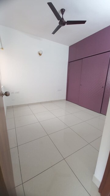 Room in 3 BHK Apartment at Prestige Finsbury Park Regent, Bagaluru  – for Rent