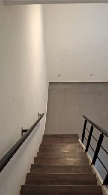 Common Area in  Shop at Andheri West – for Rent
