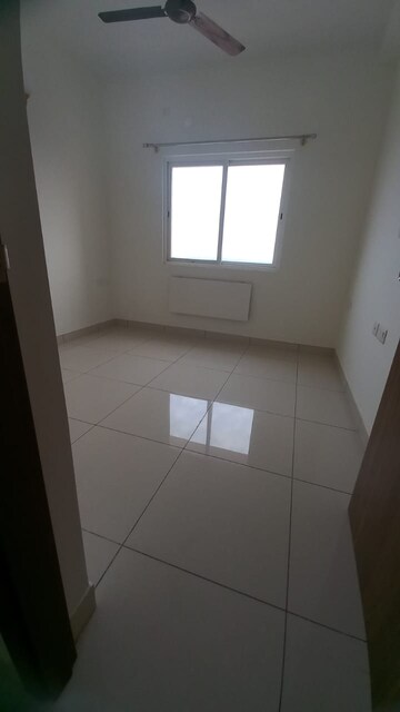 Bathroom in 3 BHK Apartment at Prestige Finsbury Park Regent, Bagaluru  – for Rent