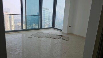 Room in 4 BHK Apartment at Rustomjee Crown, Prabhadevi – for Sale