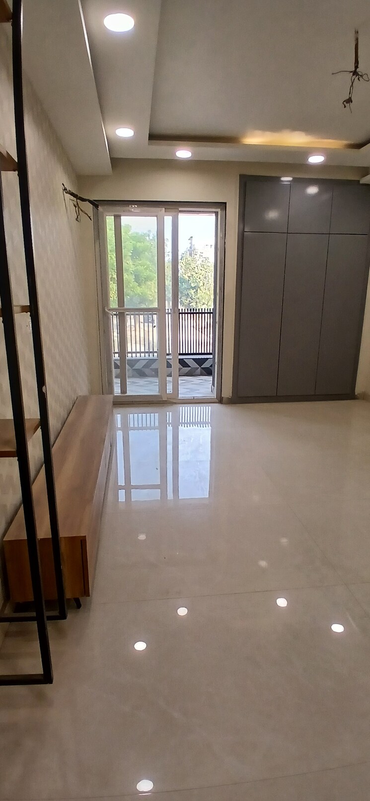 Room, sector 85 4 Bedroom 3150 Sq.Ft. Builder Floor In Sector 85 Faridabad 8003170